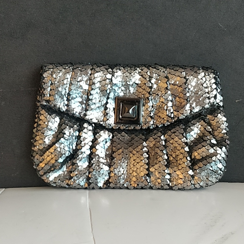 Silver shimmer Formal Purse